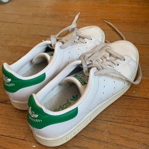 stan smiths sneakers